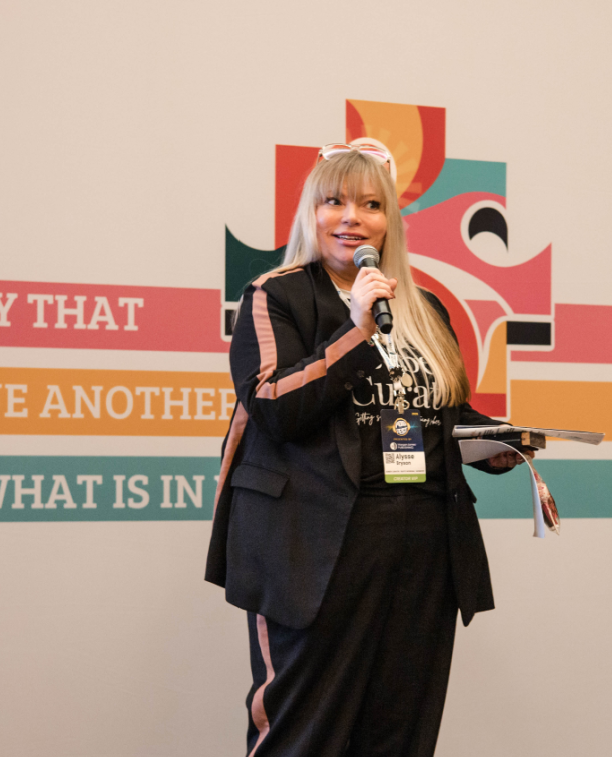 Alysse Bryson at Amplify Sober Voices